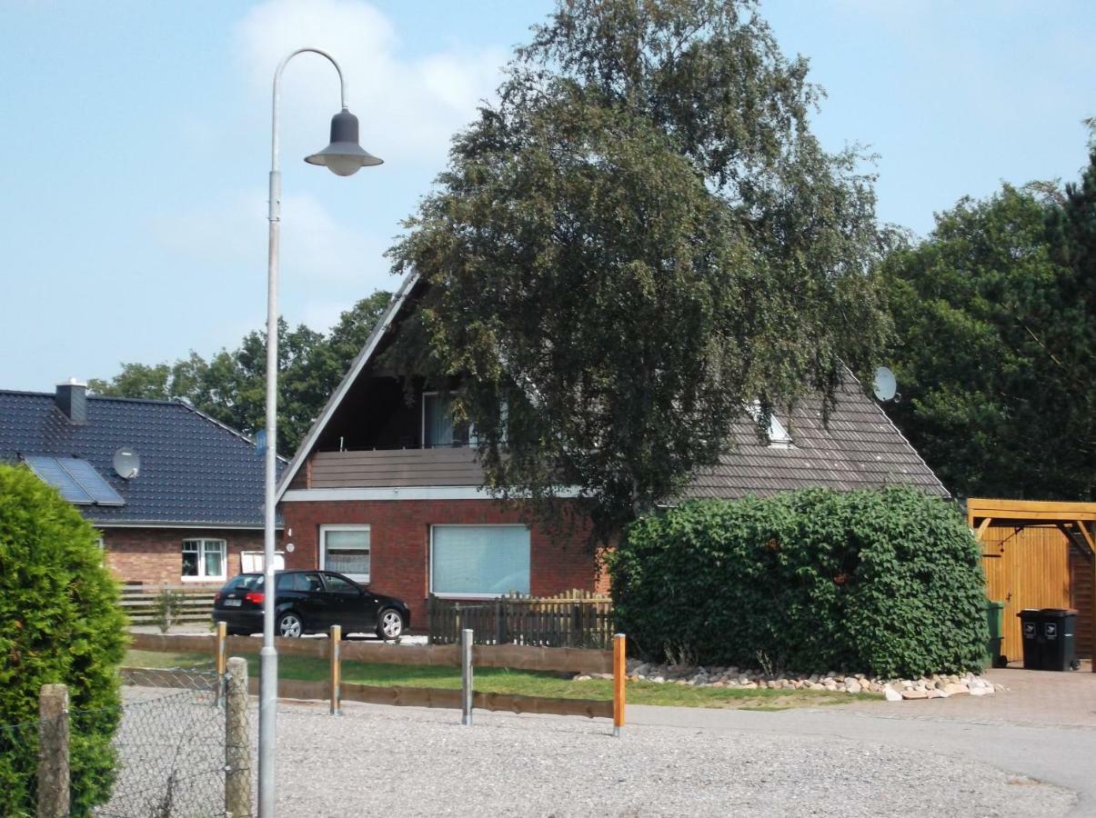 Ferienwohnung Anna Suderstapel エクステリア 写真